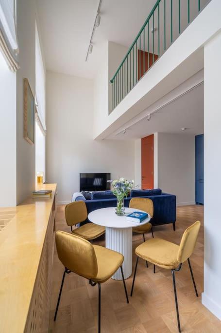 Designer Loft In The City Center Apartment Riga Exterior photo