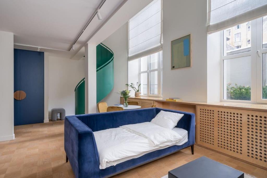 Designer Loft In The City Center Apartment Riga Exterior photo